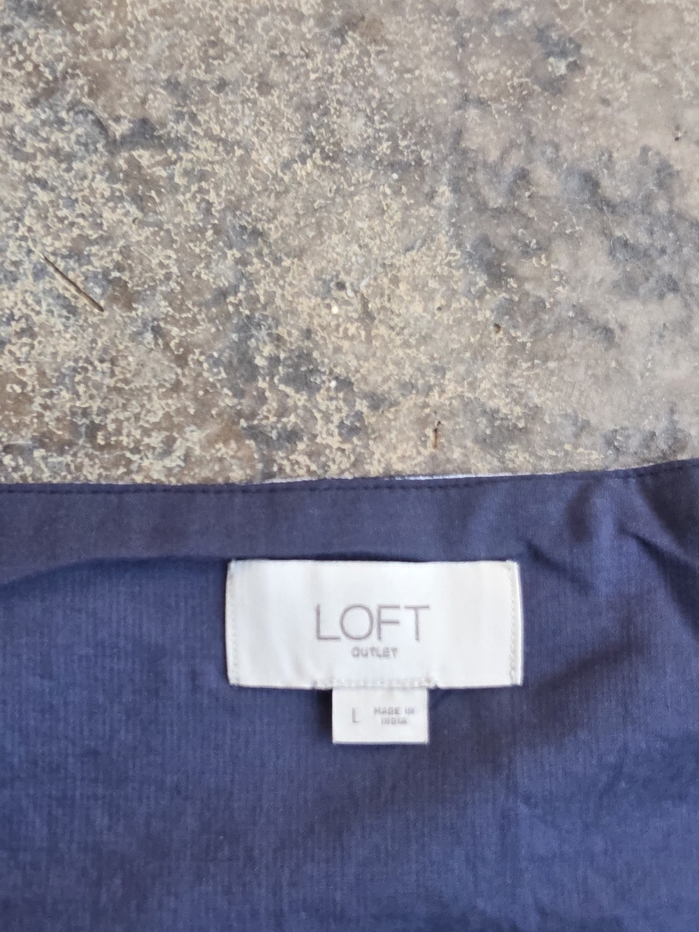 LOFT Blue Textured Button-Front Crop Tank - Picture 5 of 9